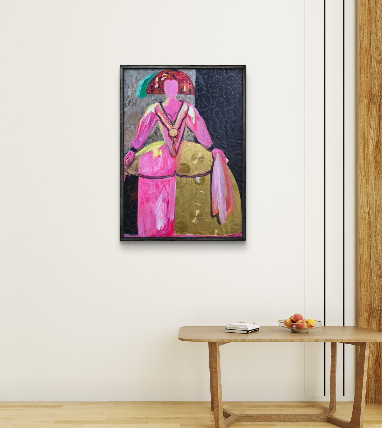 Menina in gold and pink