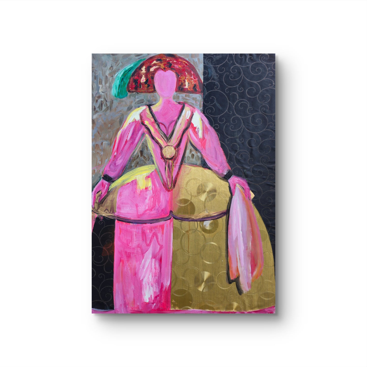 Menina in gold and pink